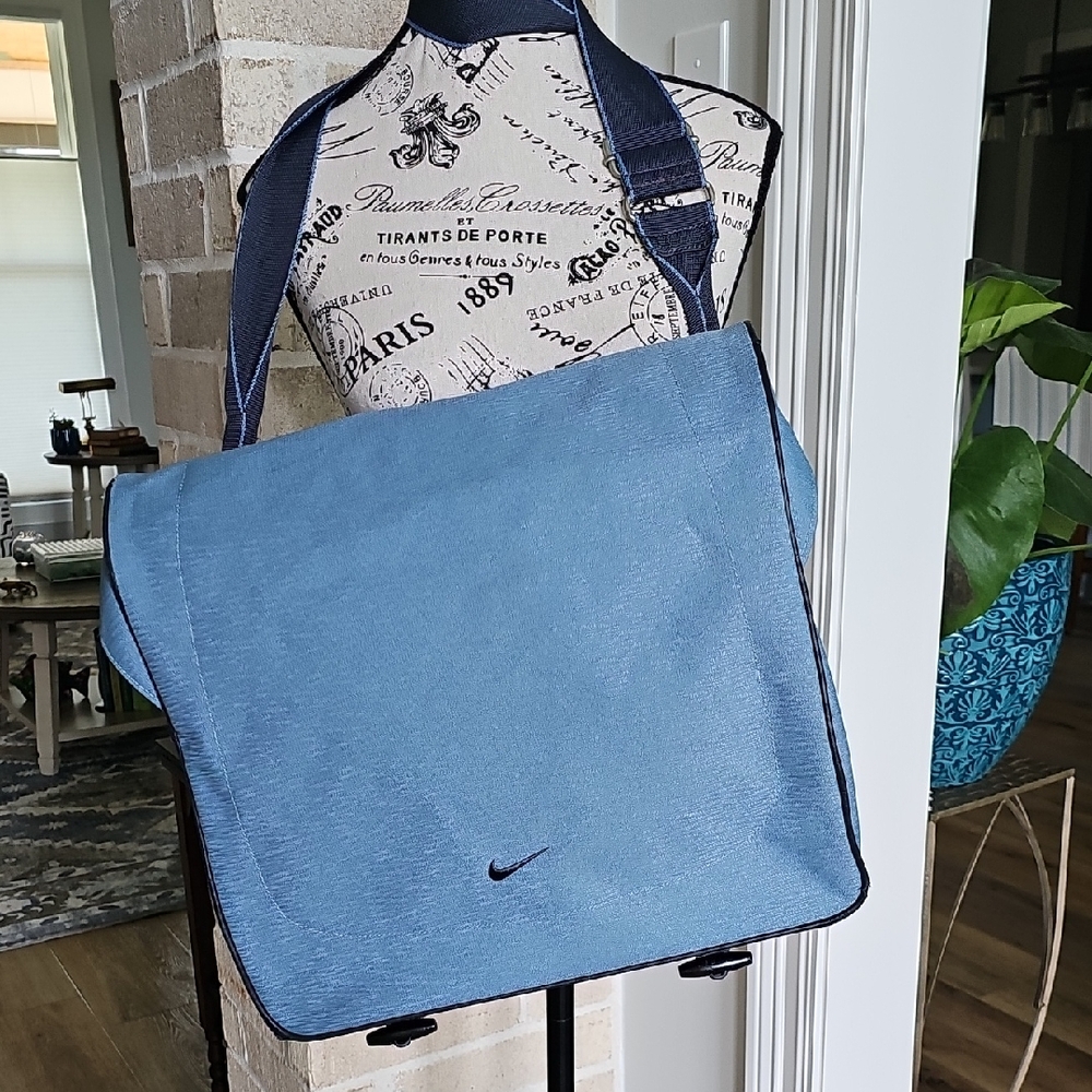 Nike Yoga Blue Messenger Bag